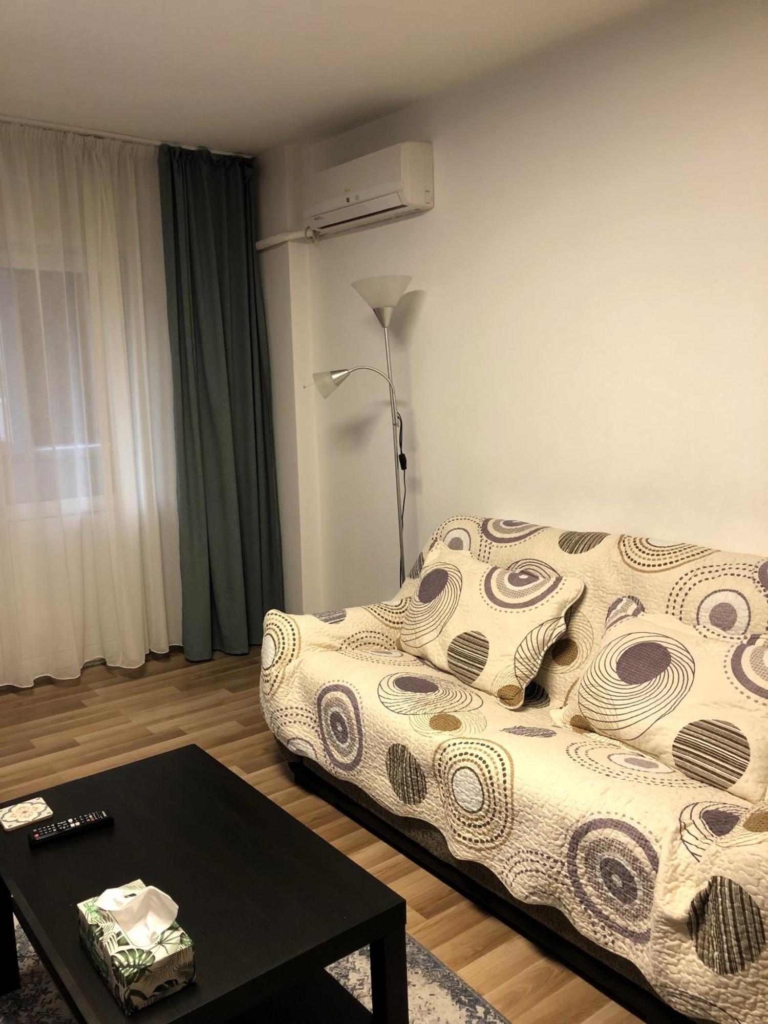 Adrian Home Mega Ploiesti Exterior photo